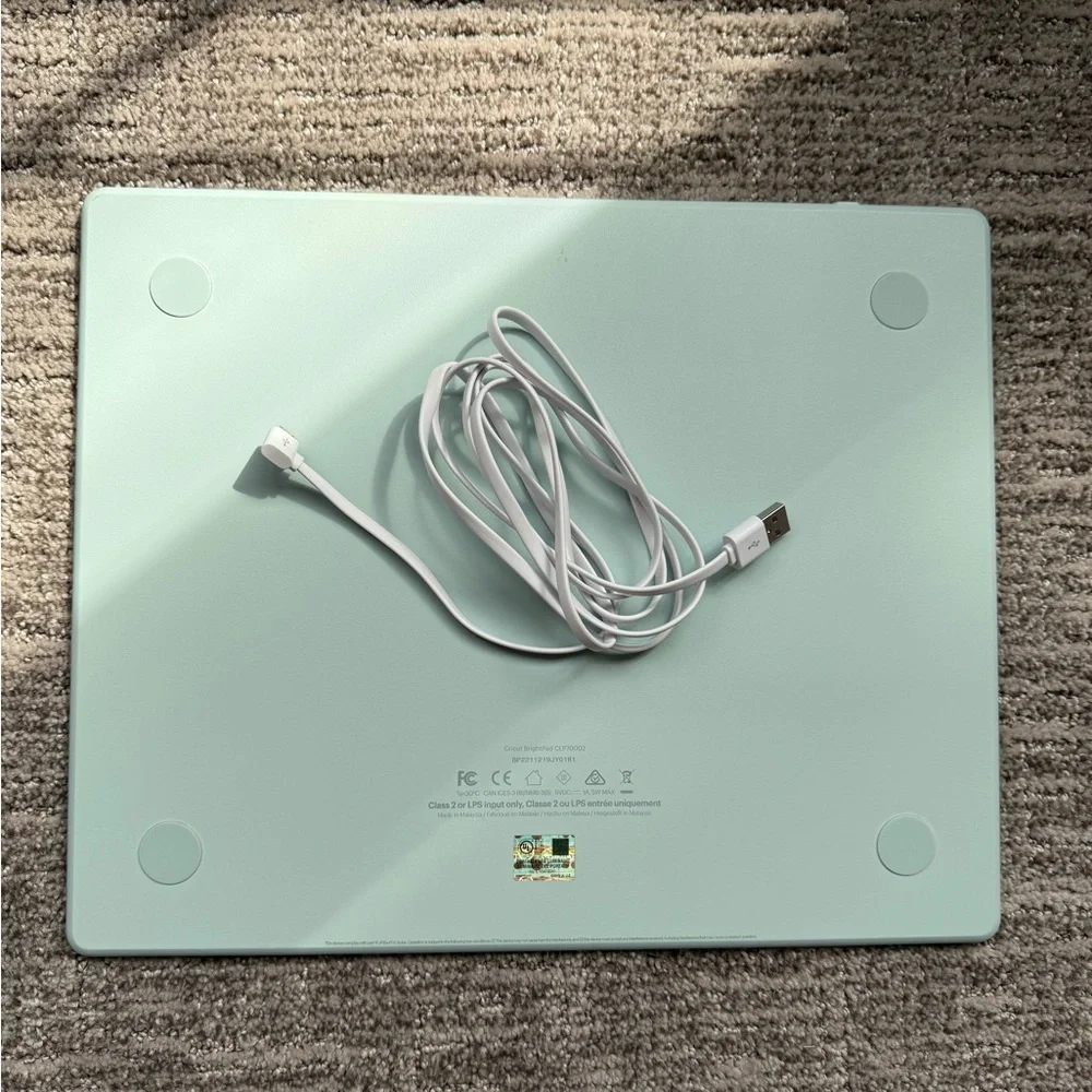 Cricut LED Bright Pad with USB Cable